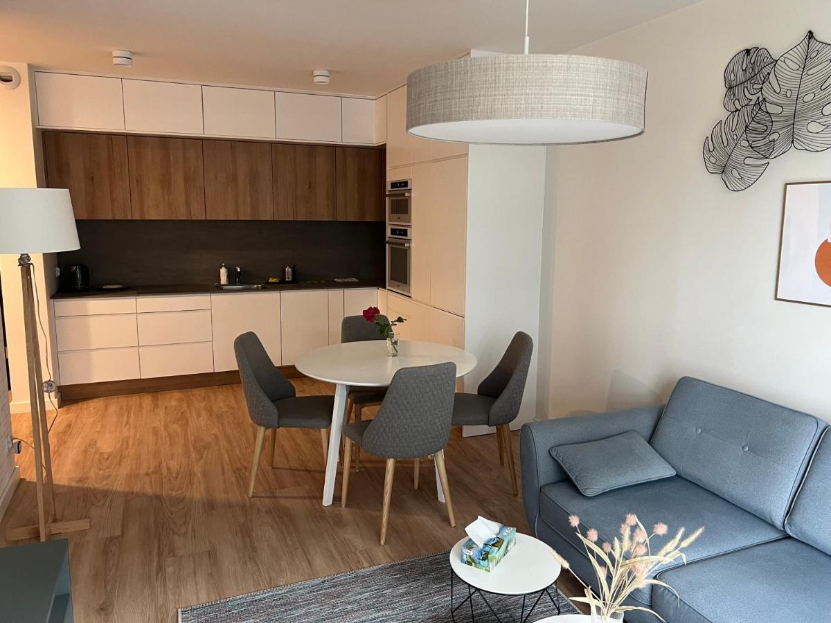 Apartament Mieszczanski Klima-Parkigfree2X-Netflix-Youtube Wroclaw Luaran gambar